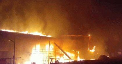 কারওয়ান বাজারে আগুন