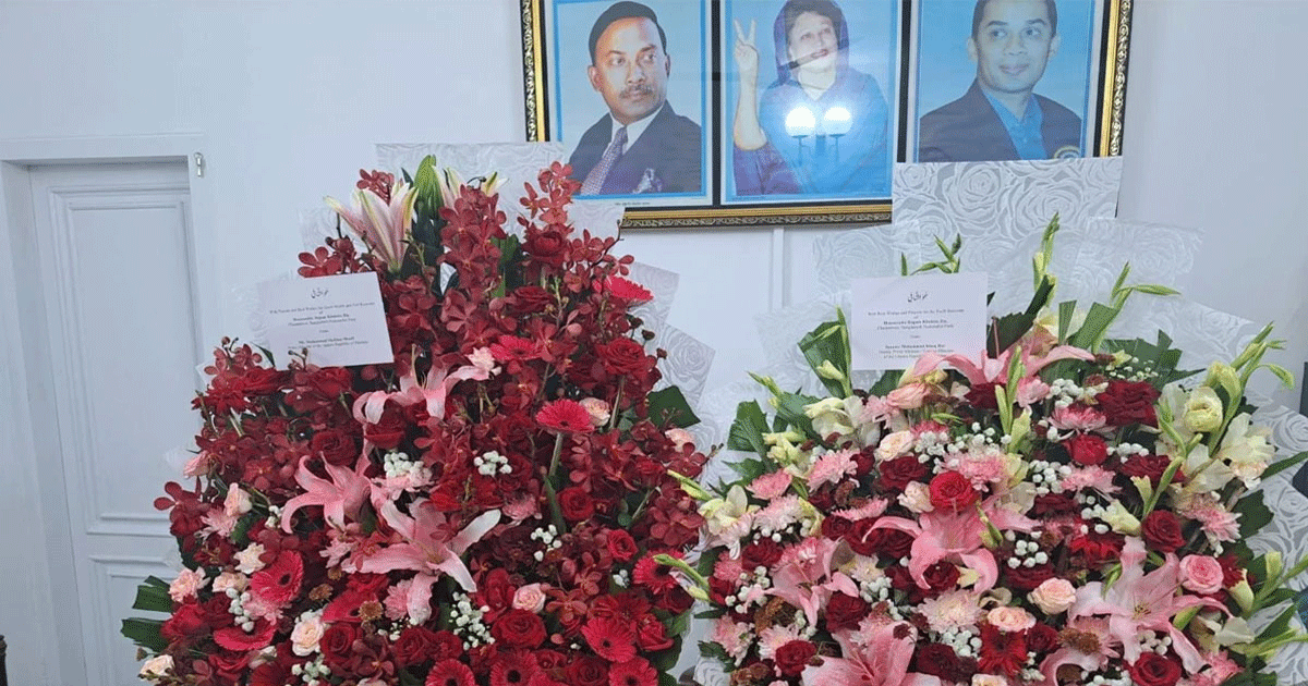 খালেদা জিয়ার সুস্থতা কামনা করে ফুল পাঠিয়েছেন পাকিস্তানের প্রধানমন্ত্রী