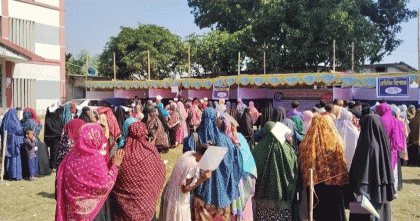 জয়পুরহাটে ফ্রি মেডিক্যাল ক্যাম্পের উদ্যোগে সেবা পেল দুই হাজার মানুষ