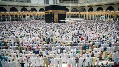 ইচ্ছাকৃত জুমার নামাজ ছেড়ে দেওয়ার ক্ষতি