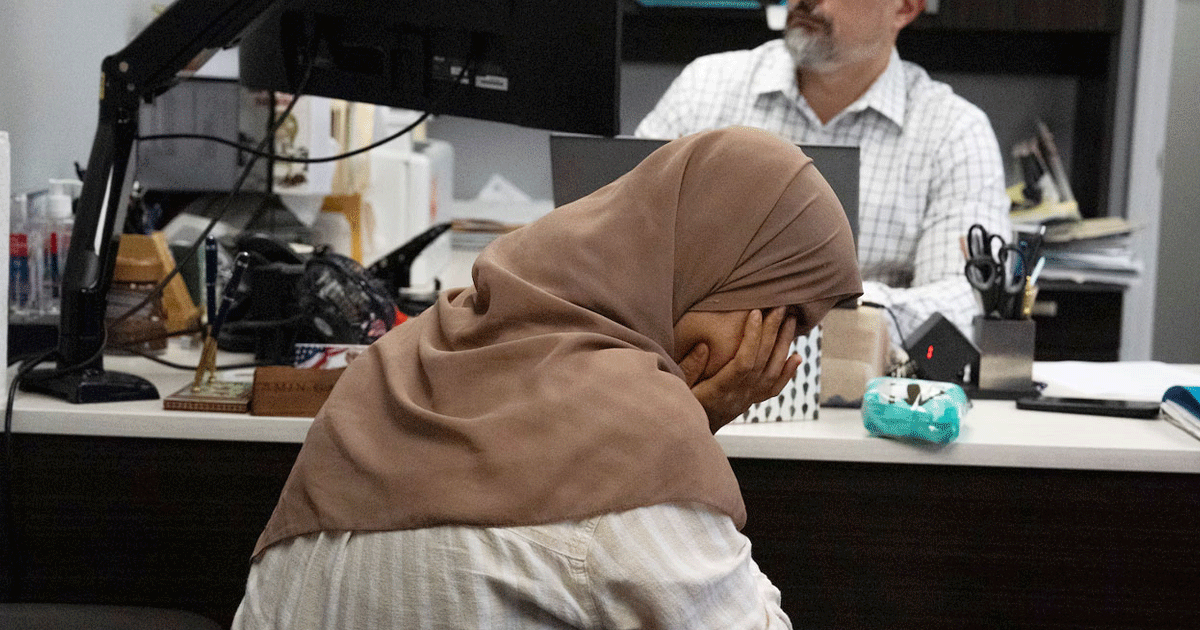 আফগানদের ভিসা দেয়া বন্ধ করলো যুক্তরাষ্ট্র