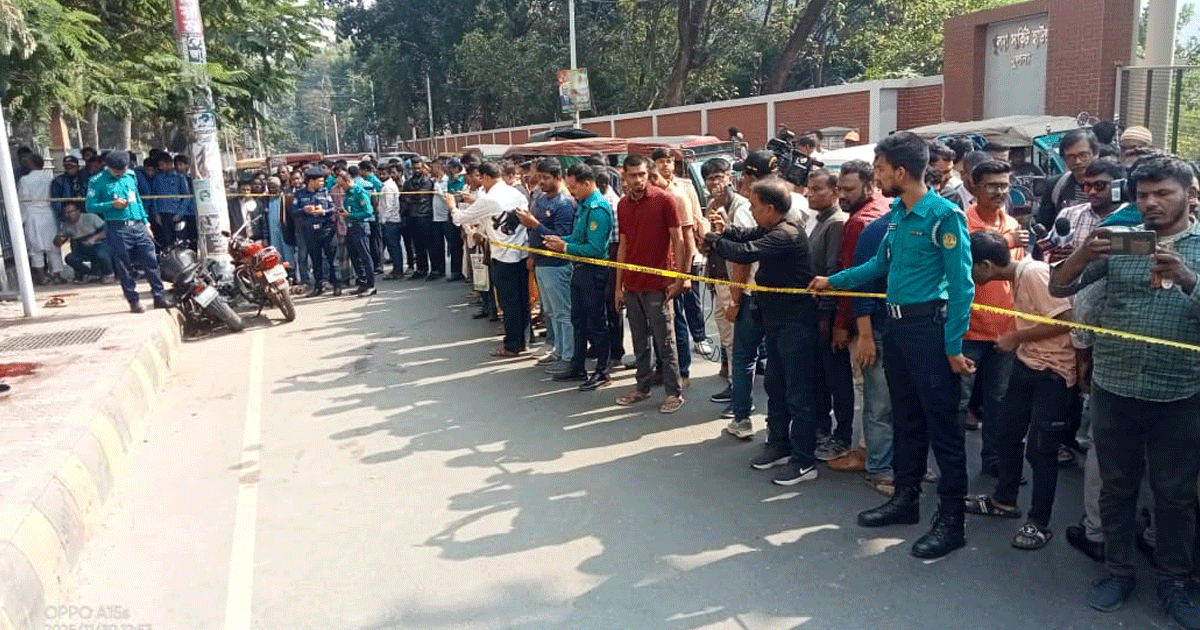 খুলনায় সন্ত্রাসীদের গুলি ও ধারালো অস্ত্রের আঘাতে নিহত দুই