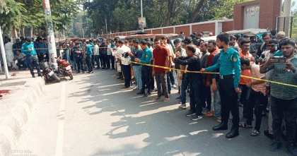 খুলনায় সন্ত্রাসীদের গুলি ও ধারালো অস্ত্রের আঘাতে নিহত দুই