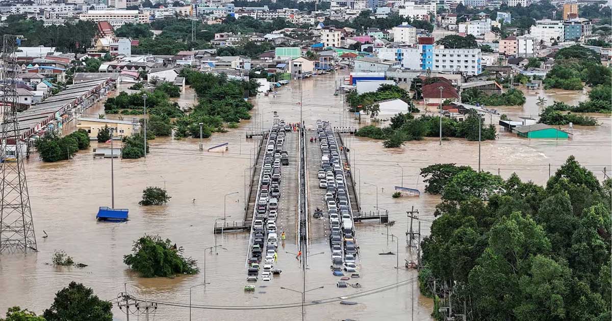 ভয়াবহ ঝড়ের কবলে এশিয়া; চার দেশে মৃত ৯ শতাধিক, নিখোঁজ বহু 