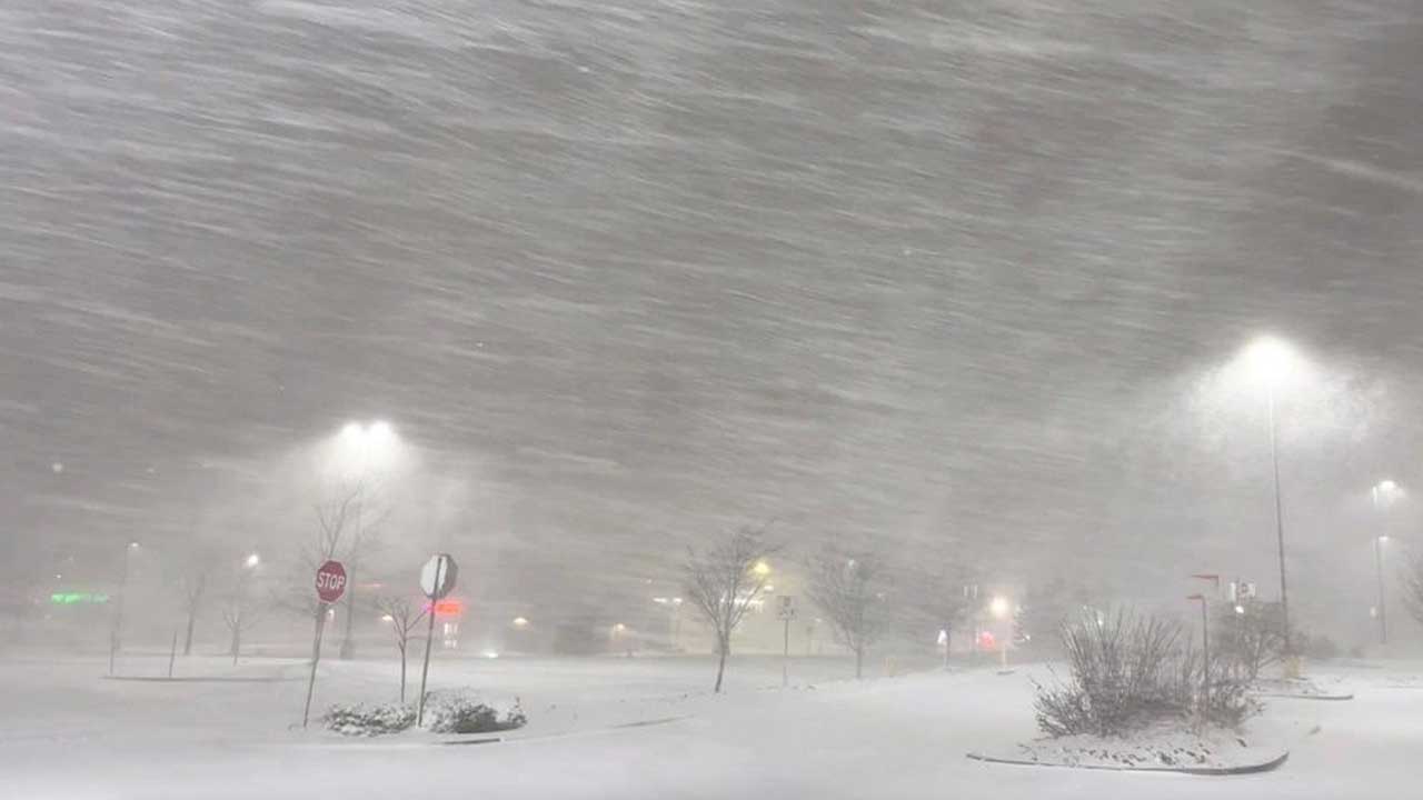 তুষারঝড়ে বিপর্যস্ত যুক্তরাষ্ট্র