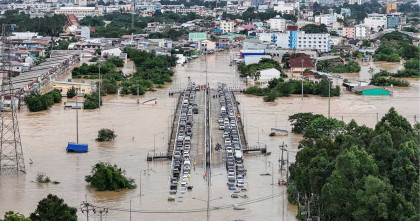 ভয়াবহ ঝড়ের কবলে এশিয়া; চার দেশে মৃত ৯ শতাধিক, নিখোঁজ বহু 