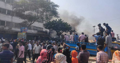কয়েক ঘণ্টার ব্যবধানে গাজীপুরে তিন স্থানে আগুন