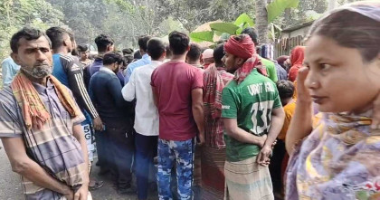 সিরাজগঞ্জে ট্রাকের ধাক্কায় সহকারী শিক্ষিকার মৃত্যু 