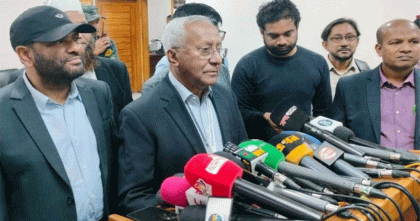 'তারেক রহমান এখনও ভোটার হননি তবে আবেদন সাপেক্ষে দিতে পারবেন ভোট'