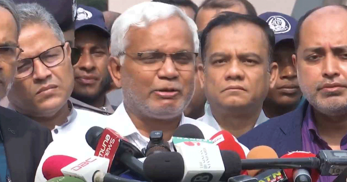 ব্রিফিংয়ে কাঁদলেন খালেদা জিয়ার চিকিৎসক ডা. জাহিদ