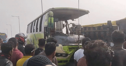 ঢাকা-ভাঙ্গা এক্সপ্রেসওয়েতে সড়ক দুর্ঘটনায় নিহত তিন