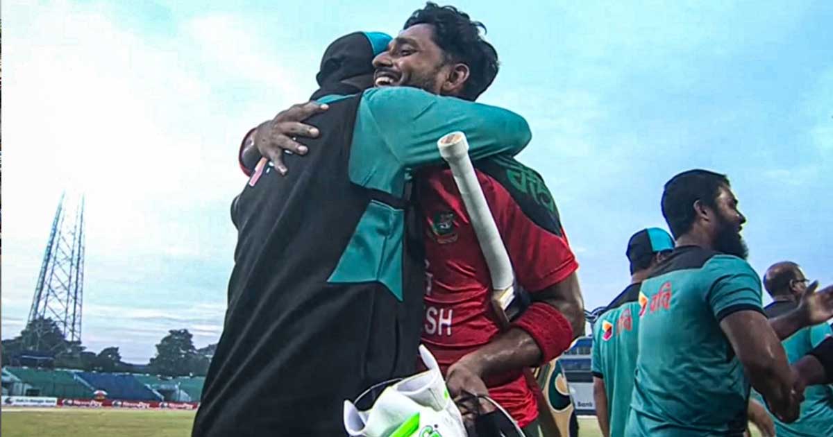 শীর্ষে তামিম, রেকর্ড ছক্কা ও জয়ে বছর শেষ