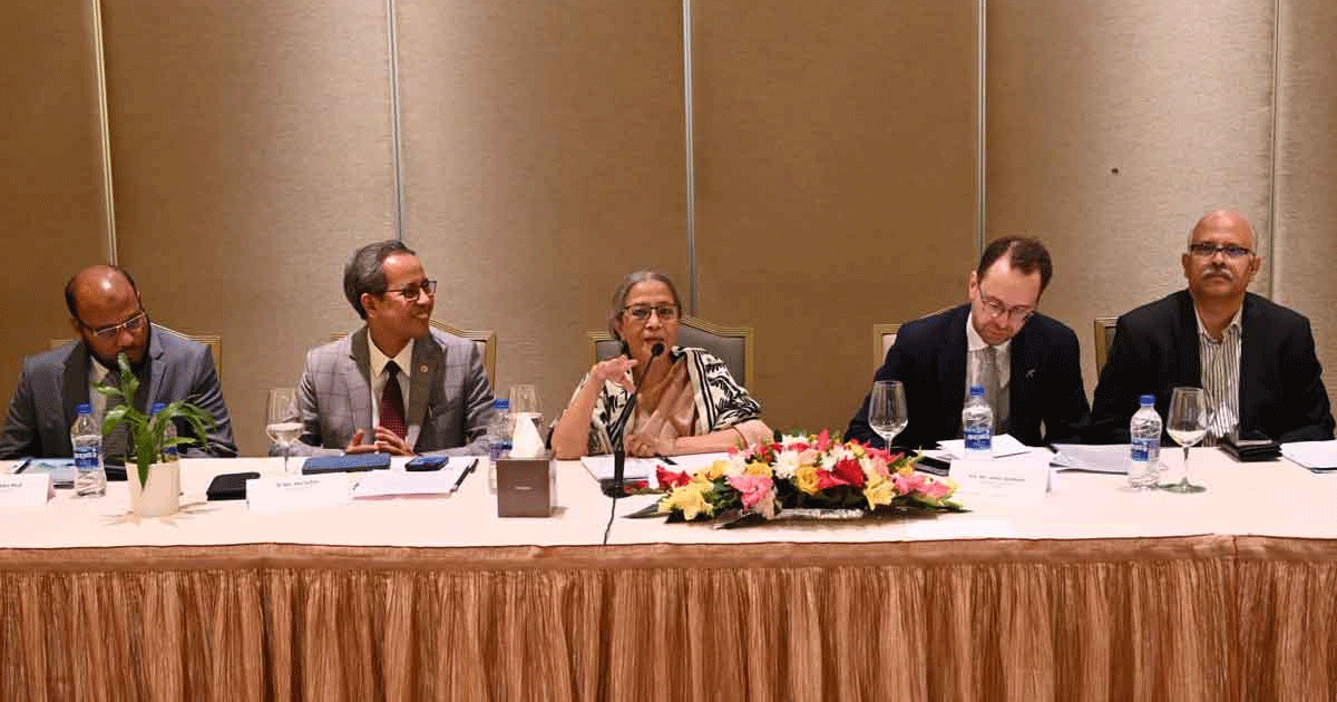 অ্যান্টিবায়োটিকের অপব্যবহার রোধে জিরো টলারেন্স নিশ্চিত করতে হবে: প্রাণিসম্পদ উপদেষ্টা