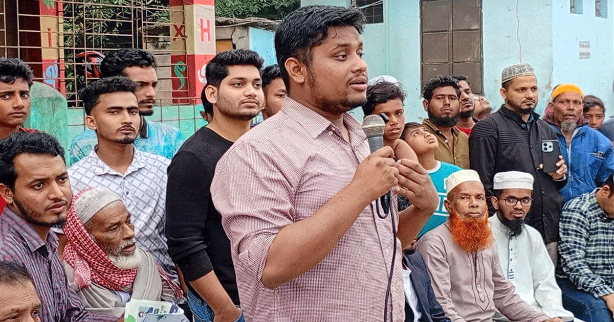 কেউ পাথর মারলে তাকে আমরা ফুল দিয়ে বরণ করব: হাসনাত