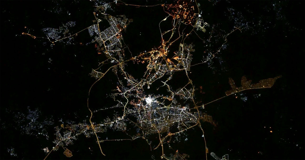 উজ্জল আলোর মতো দ্যুতিময় কাবা, নভোচারীর তোলা ছবি ভাইরাল