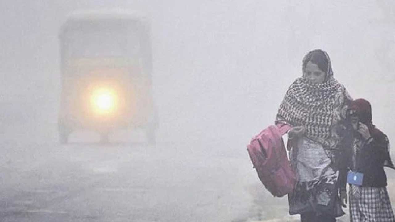 আসছে তীব্র শৈত্যপ্রবাহ, তাপমাত্রা নামতে পারে ৪ ডিগ্রিতে
