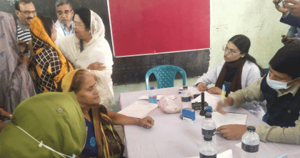 খালেদা জিয়ার রোগমুক্তি কামনায় মানিকগঞ্জে ফ্রি মেডিকেল ক্যাম্প