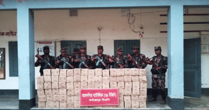 খড়ের গাদায় মিললো সাড়ে ছয় হাজার পিস ভারতীয় সাবান 