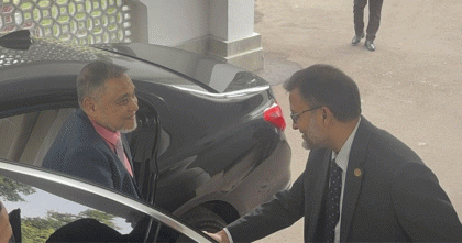 প্রধান বিচারপতির সাথে একান্ত বৈঠকে সিইসি