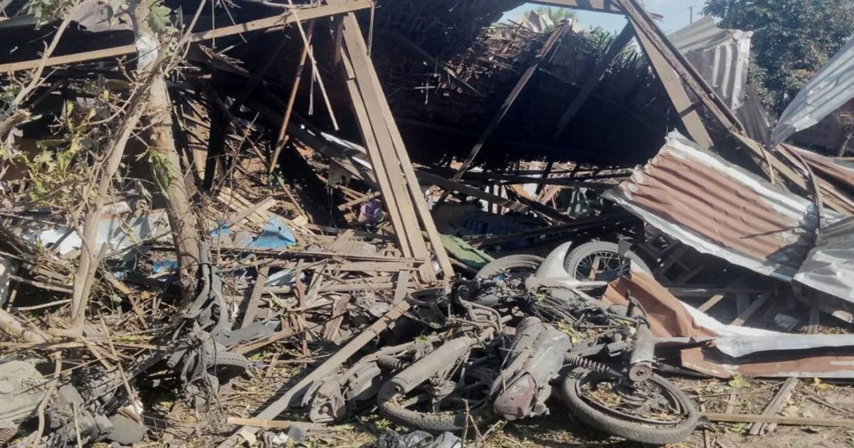 হাসপাতালে জান্তার বোমা হামলা, নিহত ৩১