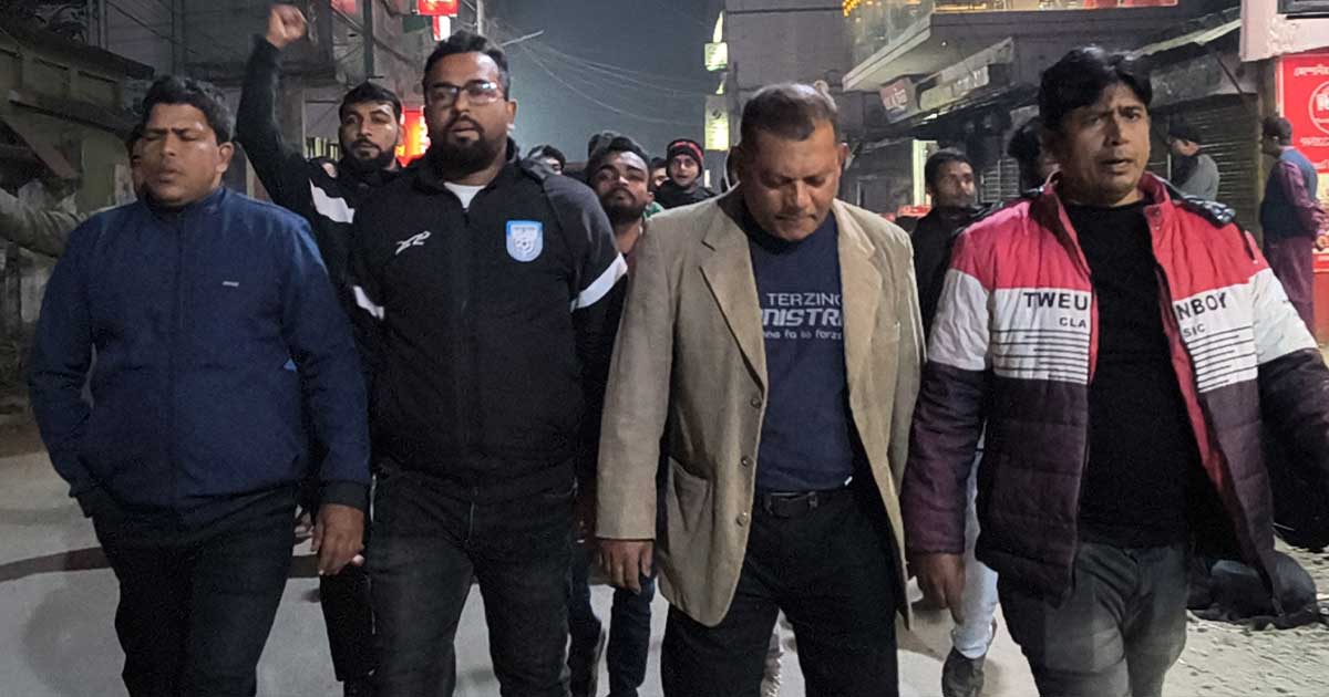 ওসমান হাদীর ওপর হামলার প্রতিবাদে বাগেরহাটে এনসিপির বিক্ষোভ মিছিল