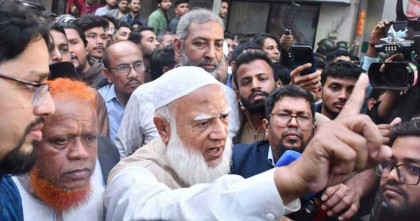 হাদিকে দেখতে হাসপাতালে জামায়াত আমির