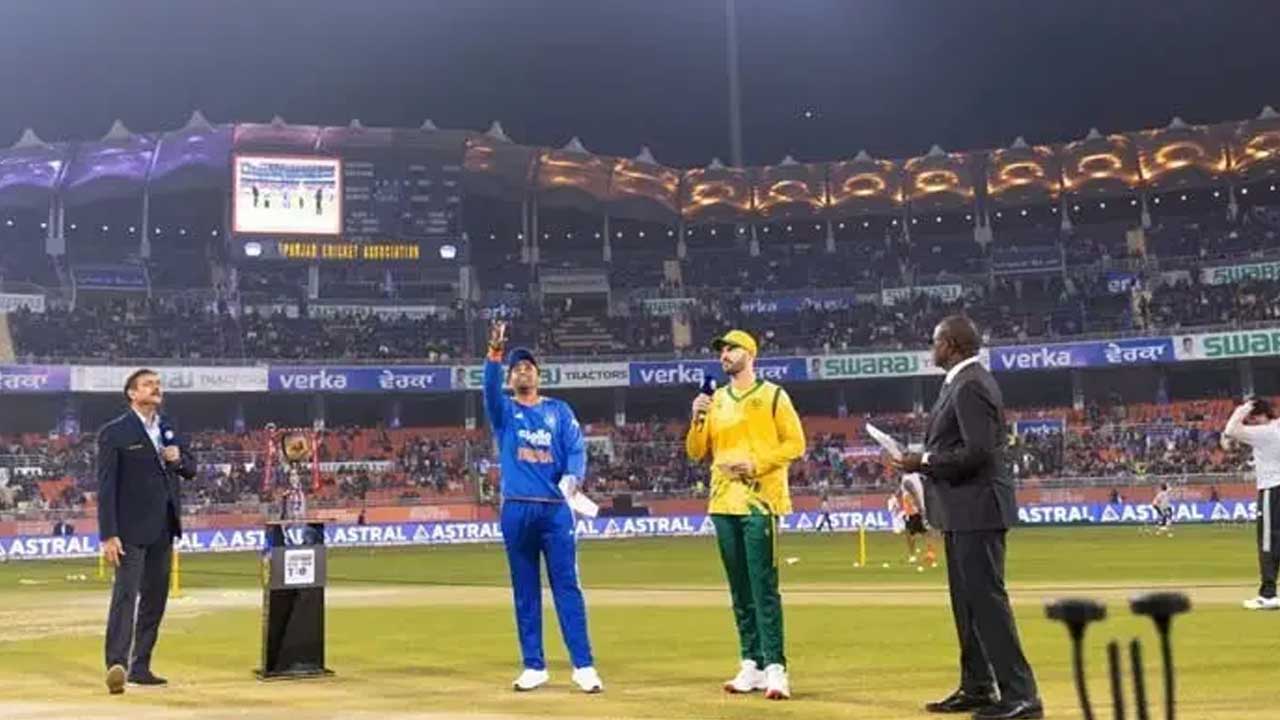 টিভিতে আজকের খেলা, ১৪ ডিসেম্বর ২০২৫