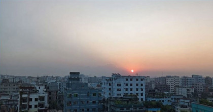 ঢাকায় আকাশ পরিষ্কার ও আবহাওয়া শুষ্ক থাকার সম্ভাবনা