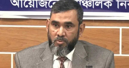 মনোনয়ন বাণিজ্য গোপনে হয়, অভিযোগ পেলে ব্যবস্থা: ইসি সানাউল্লাহ