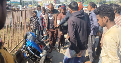 মেহেরপুরে দুই মোটরসাইকেলের সংঘর্ষে স্কুলছাত্র নিহত 