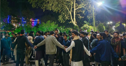 চবিতে ছাত্রদল ও ছাত্রশিবিরের মুখোমুখি অবস্থান