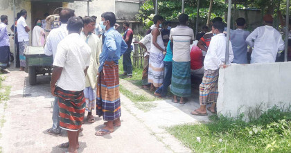 কুষ্টিয়ায় রসুন ক্ষেতে মুরগি যাওয়ার বিষয়কে কেন্দ্র করে চাচাতো ভাইয়ের হাতে যুবক খুন 