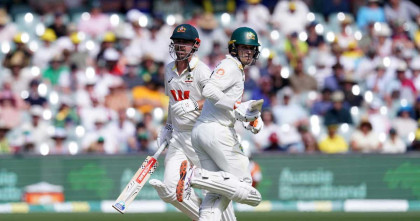 অ্যাডিলেডে হেডের টানা চার সেঞ্চুরি, টিকল না ইংল্যান্ডের লড়াই