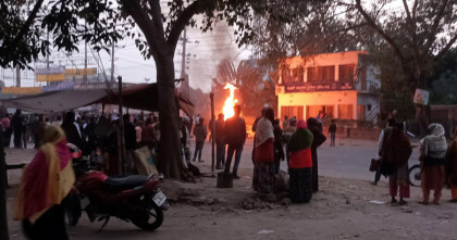 চাঁপাইনবাবগঞ্জে দুইজন নিহতের ঘটনায় দুই পুলিশ সদস্য প্রত্যাহার