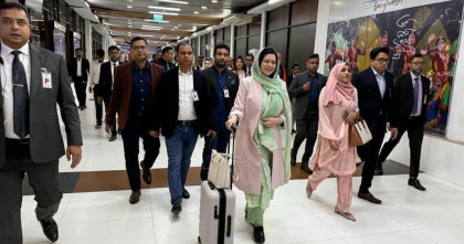 লন্ডনের উদ্দেশ্যে ঢাকা ছাড়লেন ডা. জোবাইদা রহমান 