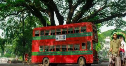 ওসমান হাদির জানাজায় অংশ নিতে ঢাবি থেকে গেলো শিক্ষার্থীবাহী আটটি বাস