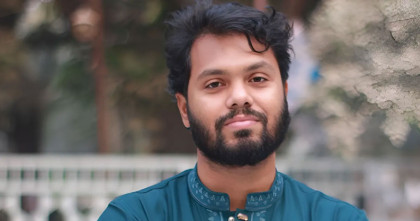 দাফনের জন্য হাদির মরদেহ নেয়া হচ্ছে ঢাকা বিশ্ববিদ্যালয়ে 