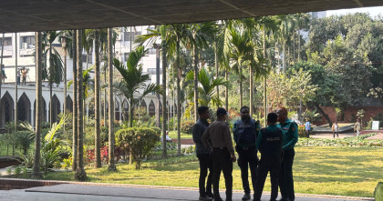 সার্বিক নিরাপত্তার স্বার্থে ঢাবি ক্যাম্পাসে সর্বসাধারণের প্রবেশ বন্ধ