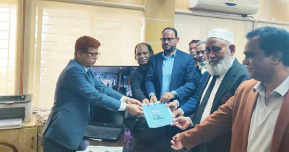 টাঙ্গাইলে একসঙ্গে মনোনয়নপত্র নিলেন দুই ভাই সালাম পিন্টু ও সুলতান সালাউদ্দিন টুকু