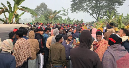 মেহেরপুরে ট্রাক-মোটরসাইকেল সংঘর্ষে যুবক নিহত এক