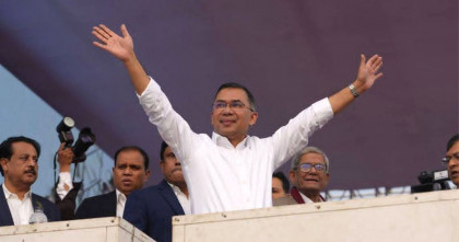 মাকে দেখে এভারকেয়ার থেকে গুলশানের পথে তারেক রহমান