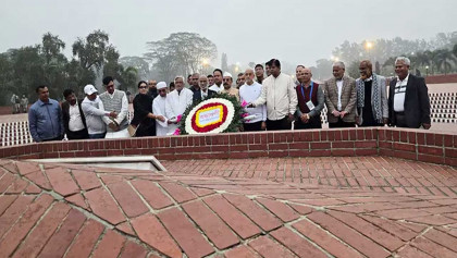 তারেক রহমানের পক্ষে জাতীয় স্মৃতিসৌধে শ্রদ্ধা নিবেদন