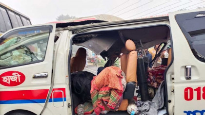 ভাঙ্গায় ট্রাক ও অ্যাম্বুলেন্সের মুখোমুখি সংঘর্ষ, নিহত তিন