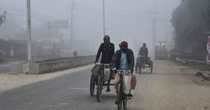 জয়পুরহাটে বেড়েছে শীতের দাপট পাঁচ দিনেও দেখা মিলেনি সুর্যের 