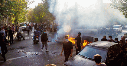 ইরানে বিক্ষোভ: জনশৃঙ্খলা বিঘ্নিত করায় গ্রেপ্তার ৩০