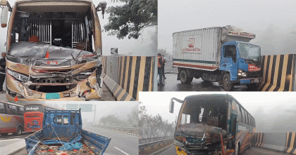 ঘন কুয়াশায় এক্সপ্রেসওয়েতে তিন গাড়ির সংঘর্ষ; আহত ১০