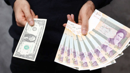 রেকর্ড দরপতনে ইরানের রিয়াল, ডলার ছাড়াল ১৪ লাখ ৭০ হাজার