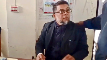 জমি জাল দলিল করে টাকা ইনকাম করার নেশাই দলিল লেখক মিজানুর রহমানের; ক্ষুব্ধ এলাকাবাসী 