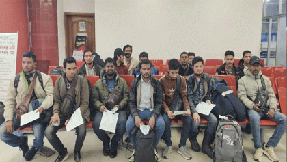 রাশিয়া থেকে ফেরত এলেন ৩৫ বাংলাদেশি, প্রতারণার অভিযোগ!