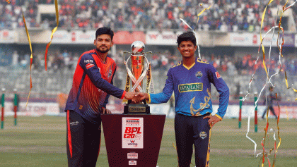 বিপিএল ফাইনালে টস জিতল চট্টগ্রাম, প্রথমে ব্যাটিংয়ে রাজশাহী